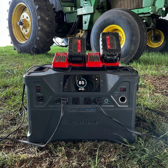 UltraCharge Patriot Power Generator 2500X + Sidekick Package