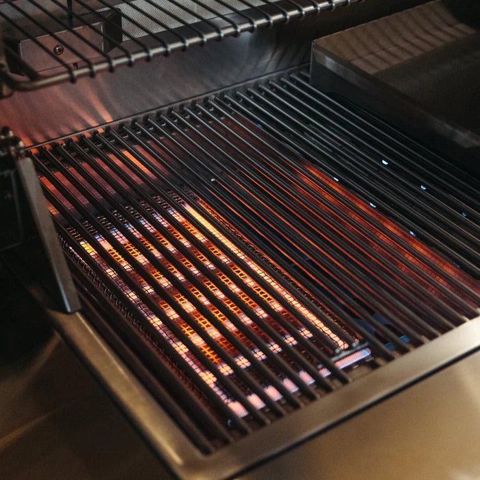 American Made Grills - Built-In 30" Estate Gas Grill - EST30-NG/LP - CozeeFlames.com