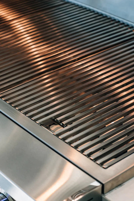American Made Grills - Built-In 36" Estate Gas Grill - EST36-LP/NG - CozeeFlames.com